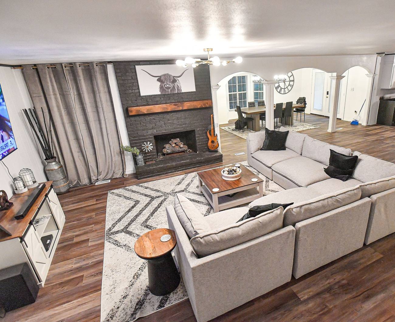 The shared living room at Hope's Bridge